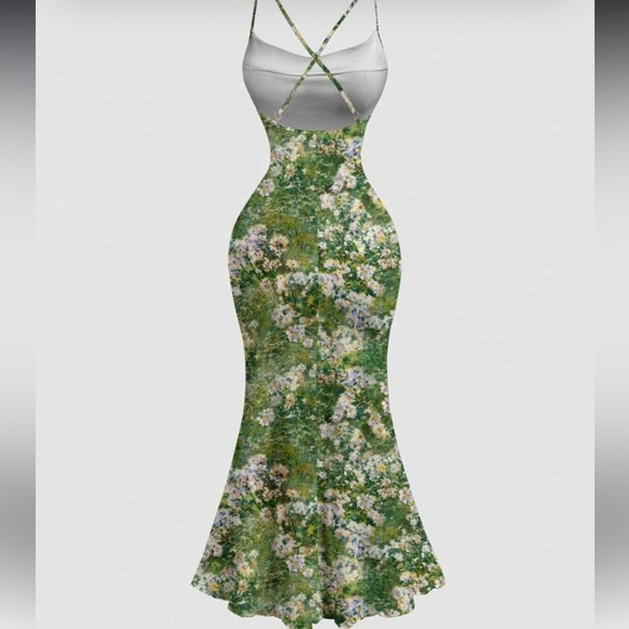 Elegant Floral Maxi Dress in Green - Picture 2 of 4